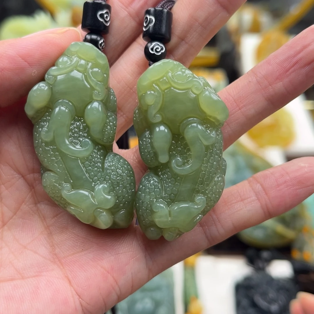 岫玉未镶嵌挂件挂件