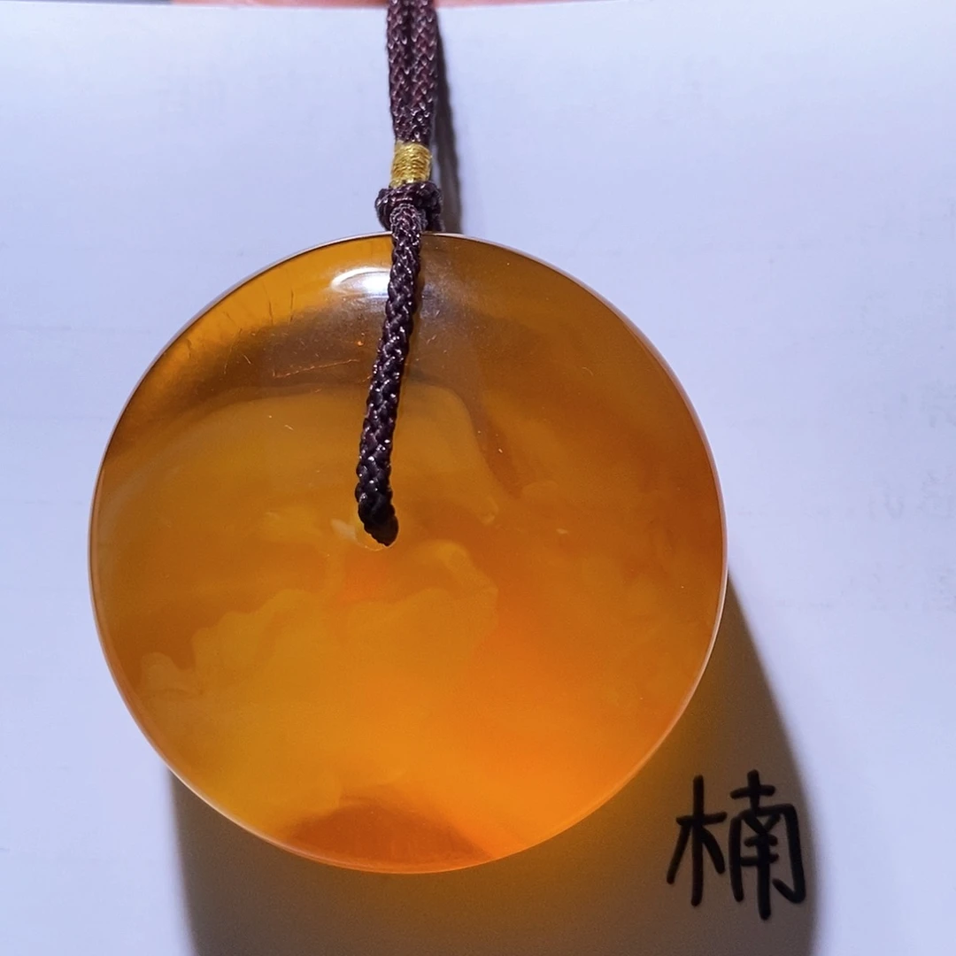 未镶嵌琥珀珠宝奇石