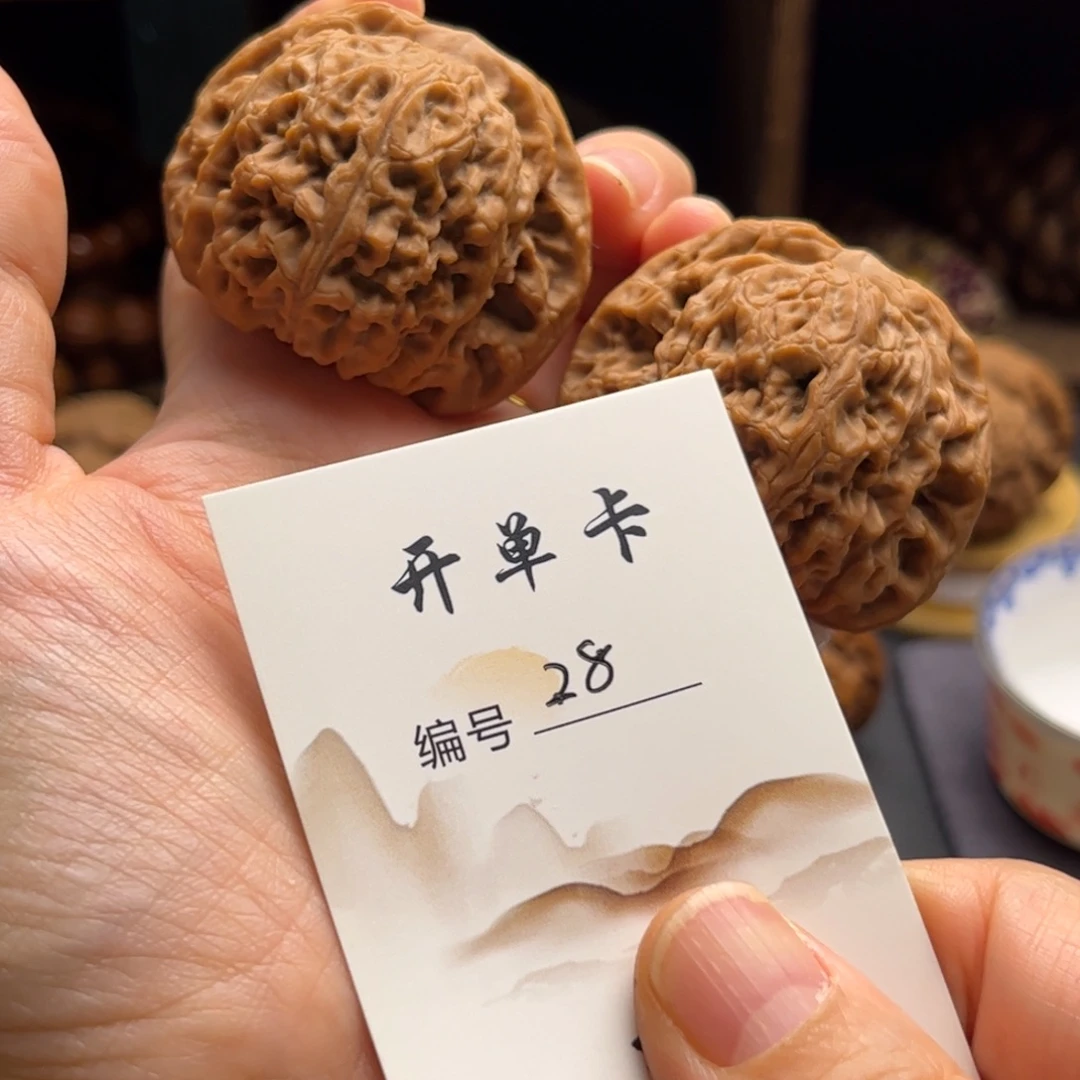 W***y吊坠桃核文玩核桃把玩核桃