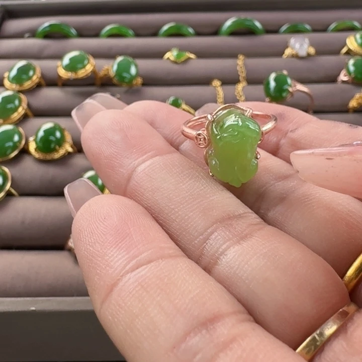 和田玉（碧玉）戒指未镶嵌