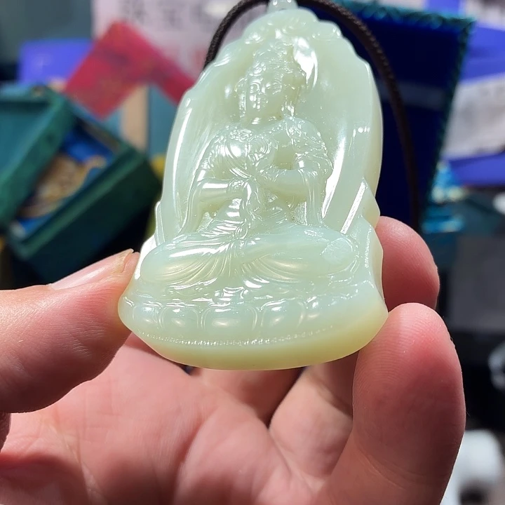 颈饰未镶嵌和田玉（糖玉）