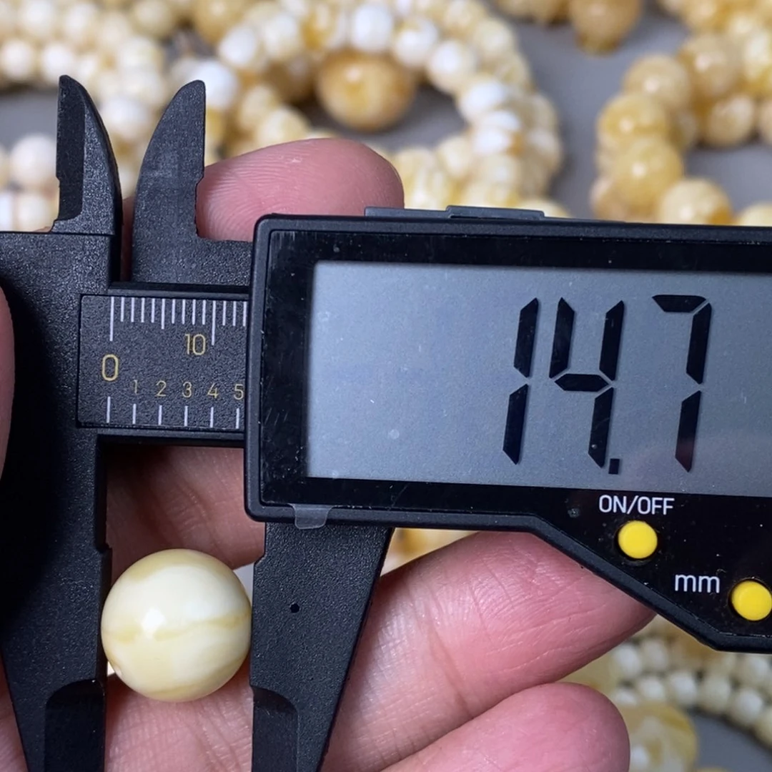 未镶嵌蜜蜡珠宝奇石1.8g