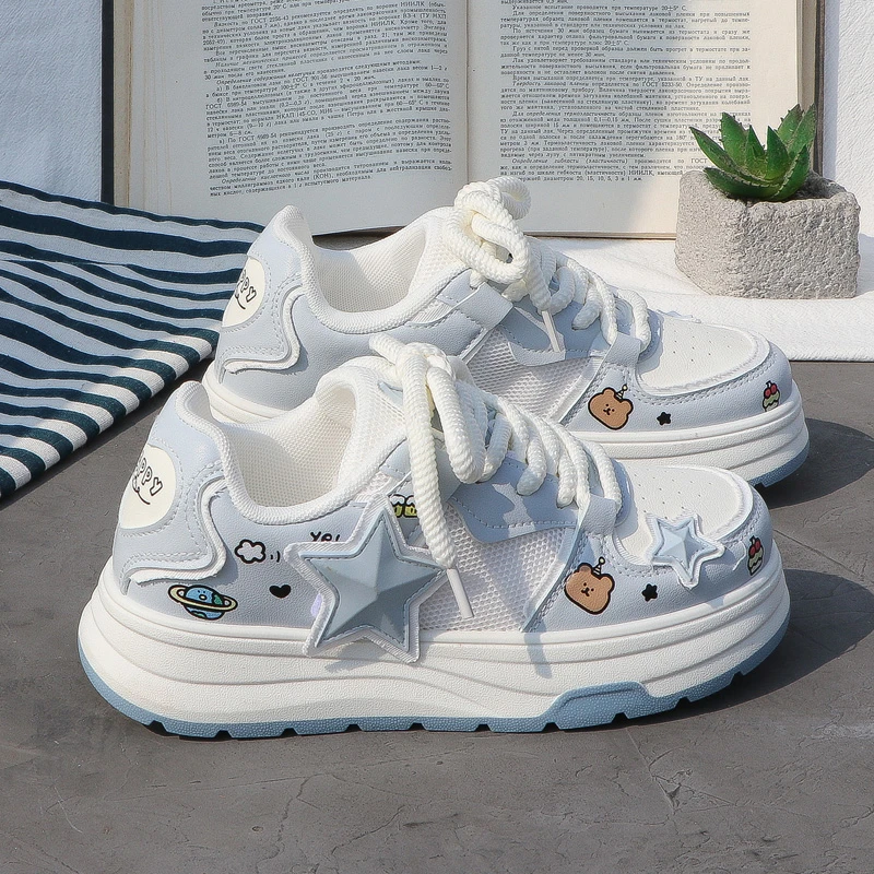 2025春夏季新款星星休闲板鞋女可爱日系百搭透气厚底运动小白鞋子