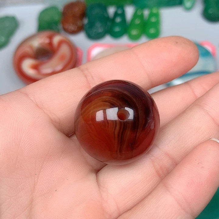 玛瑙/玉髓颈饰未镶嵌玉**主