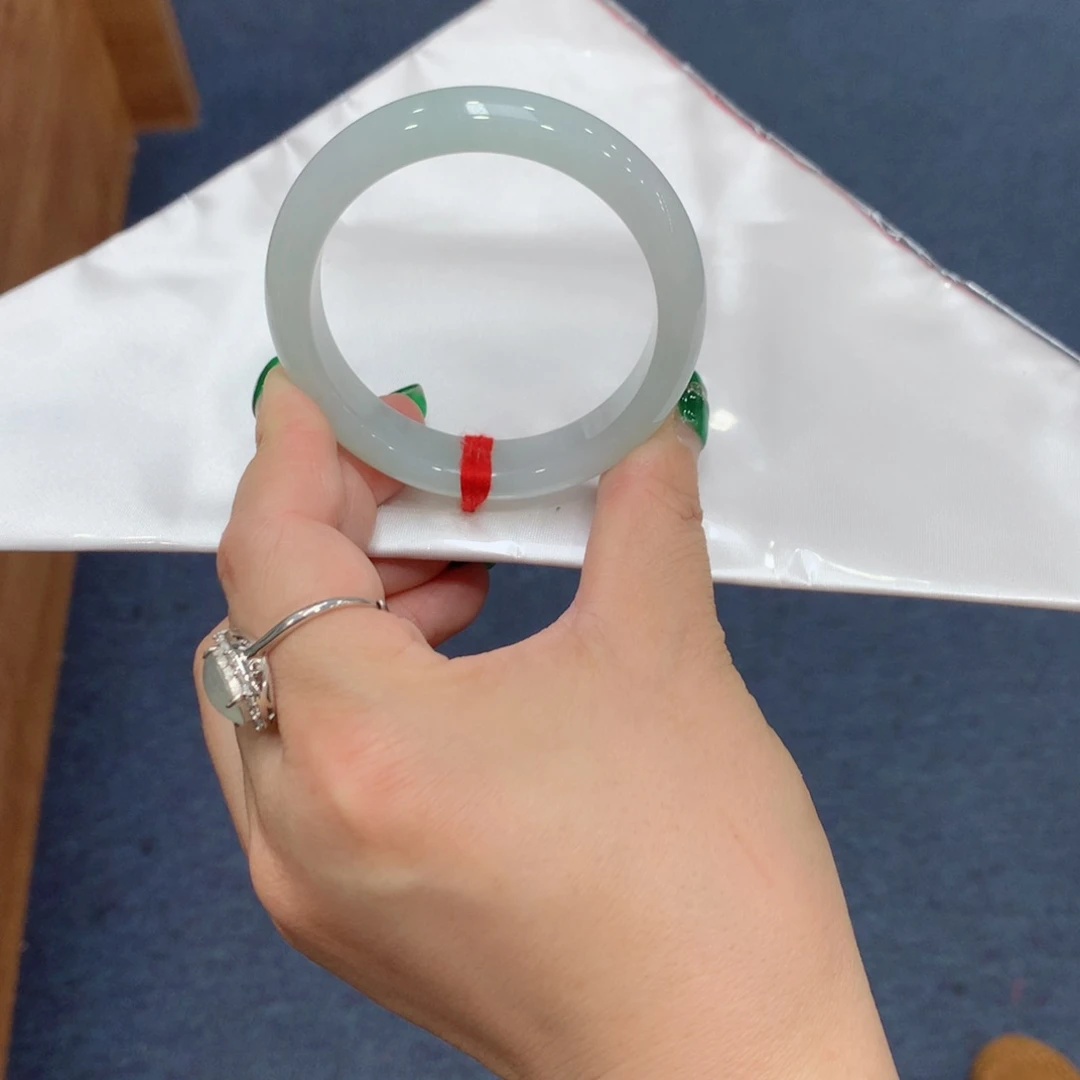 未镶嵌手镯翡翠买断