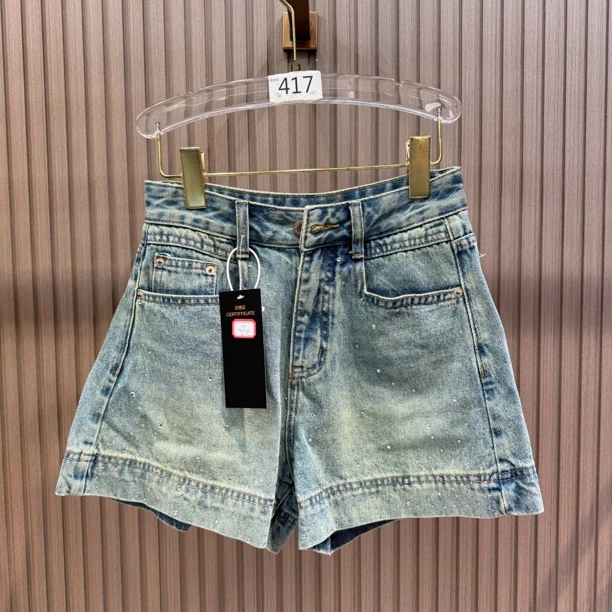 2710满天星探钻牛仔短裤