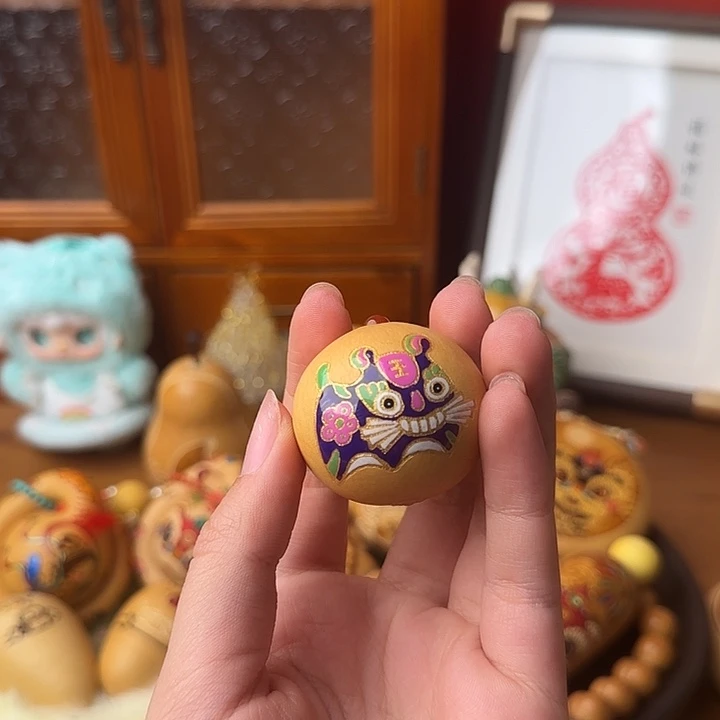 媛****木紫色布老虎手球不退换