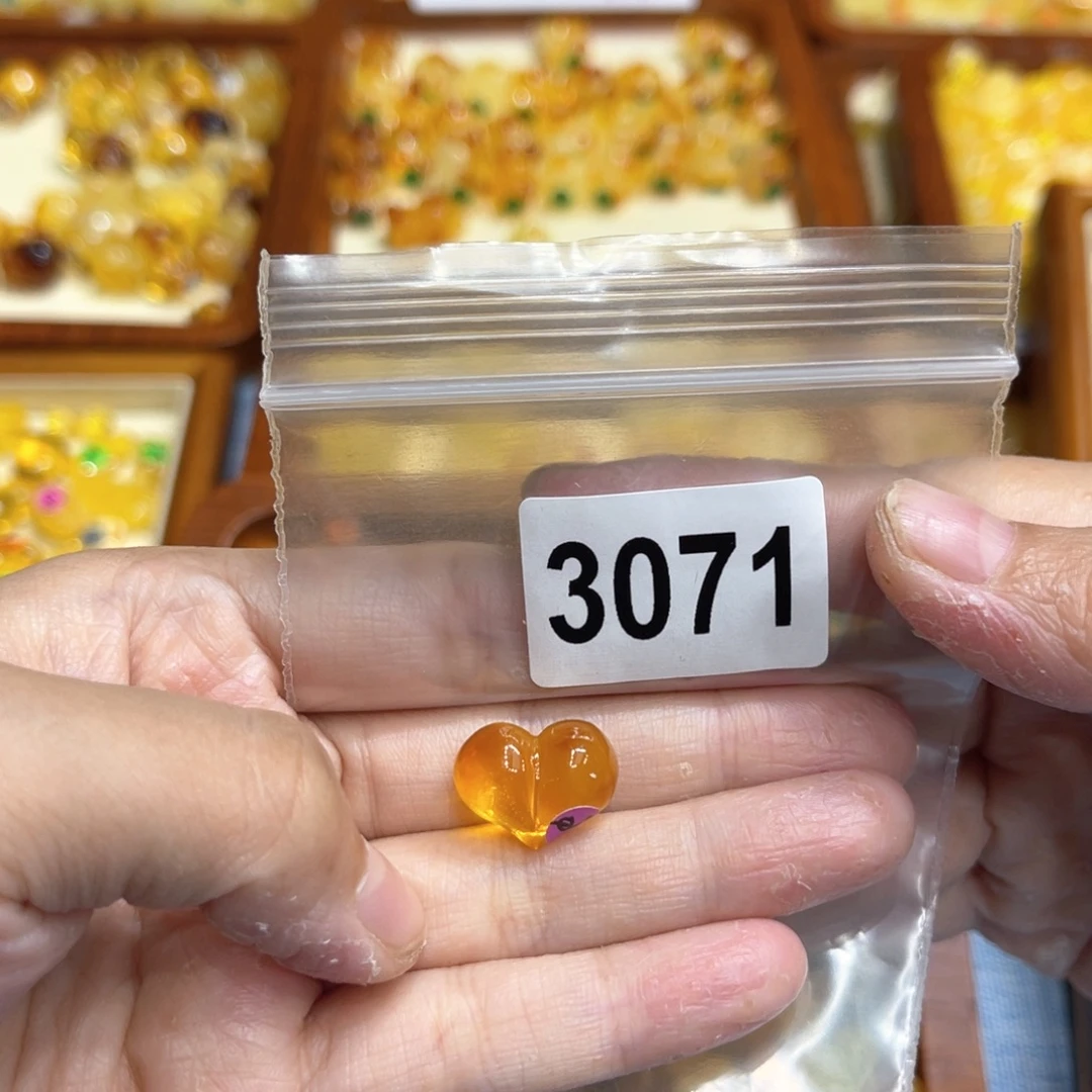 琥珀颈饰未镶嵌蜜蜡