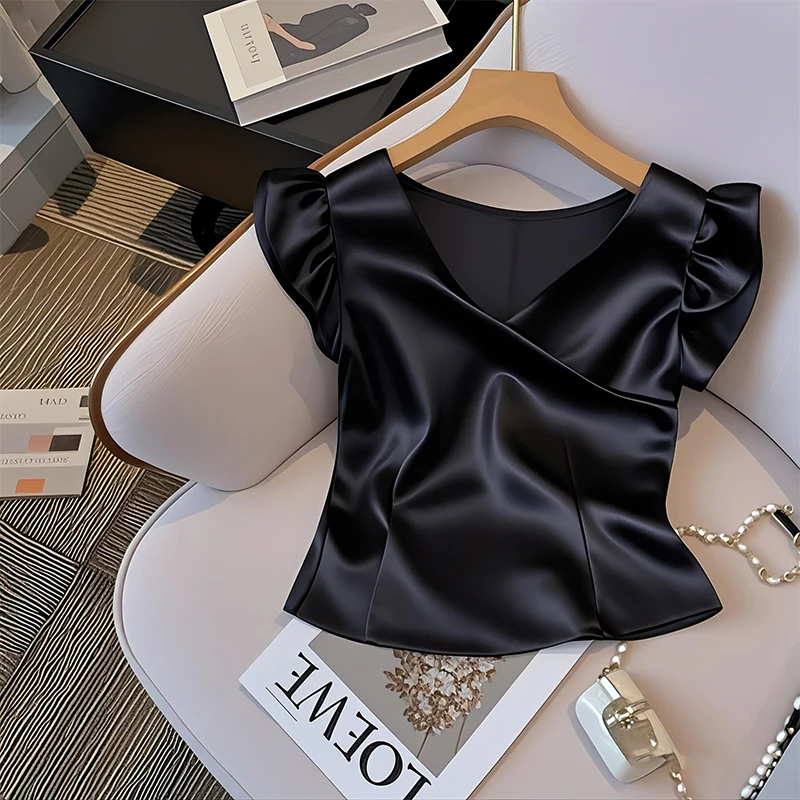 2025夏季新款独特高级感V领黑色显瘦上衣飞飞袖超好看缎面小衫T恤