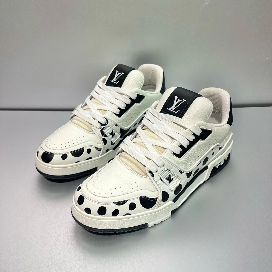 99新 LouisVuitton/路易威登 黑白波点板鞋/8.5码/42.5码（北京）