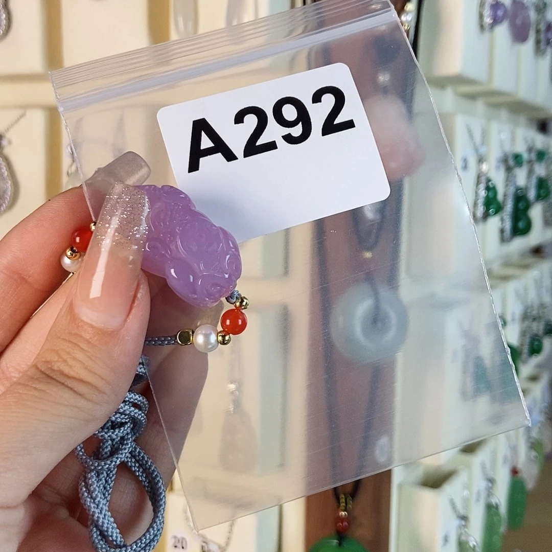 玛瑙/玉髓颈饰合金