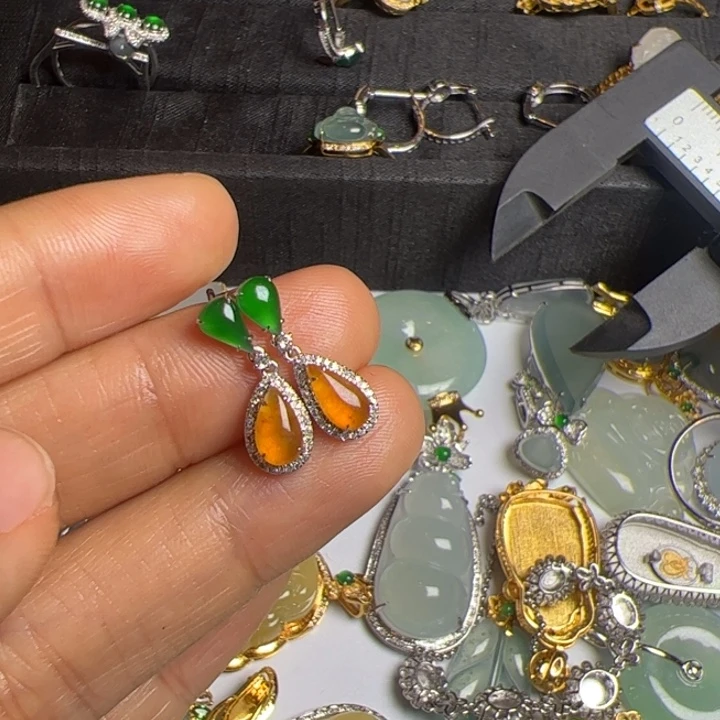 翡翠耳饰18K金镶嵌花**天翡翠吊坠项链