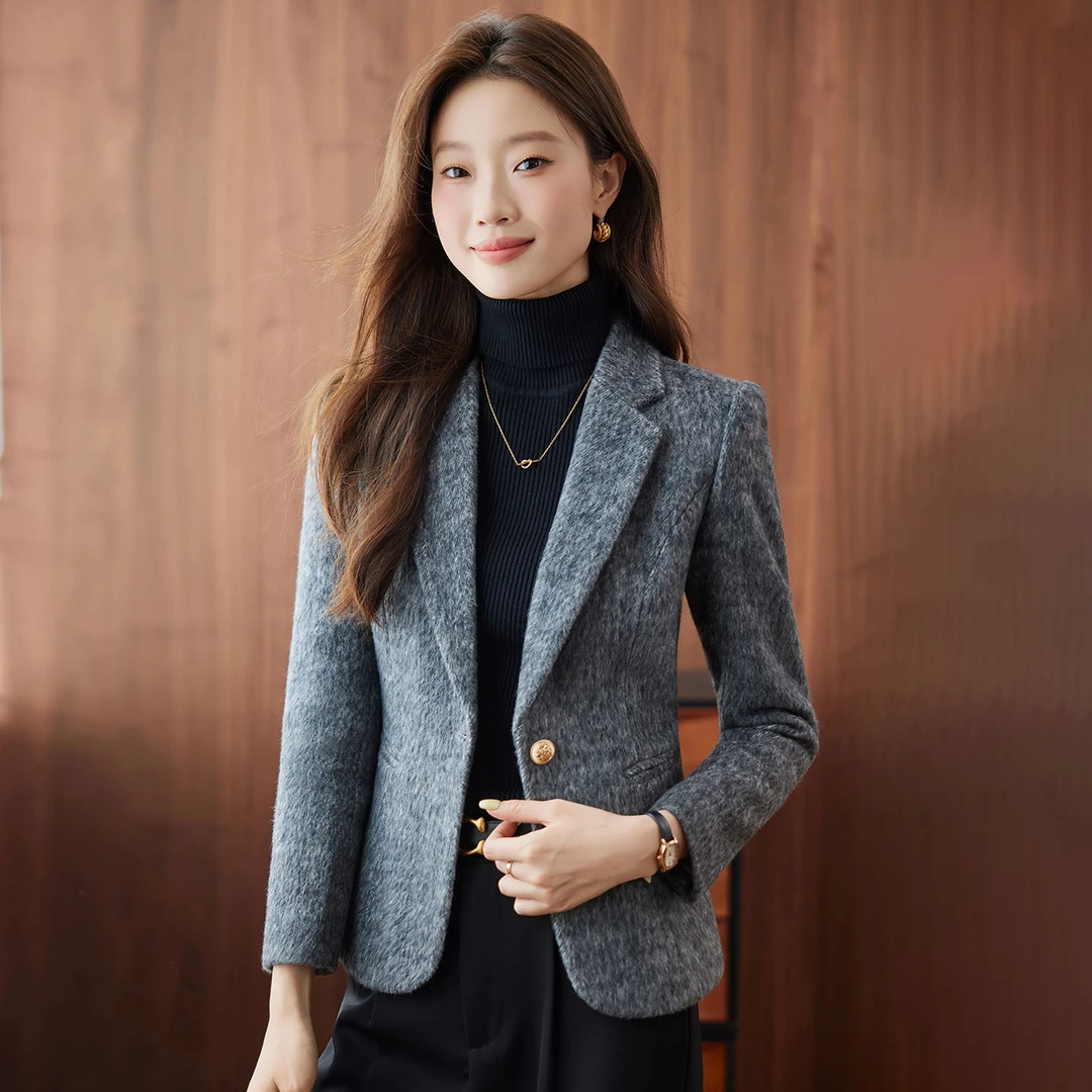 羊毛呢西装外套女秋冬2025新款高级感气质小个子女士短款小西服冬