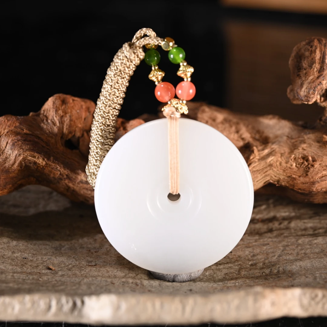 Lot8811 25YU104082和田玉平安扣挂坠/匡时