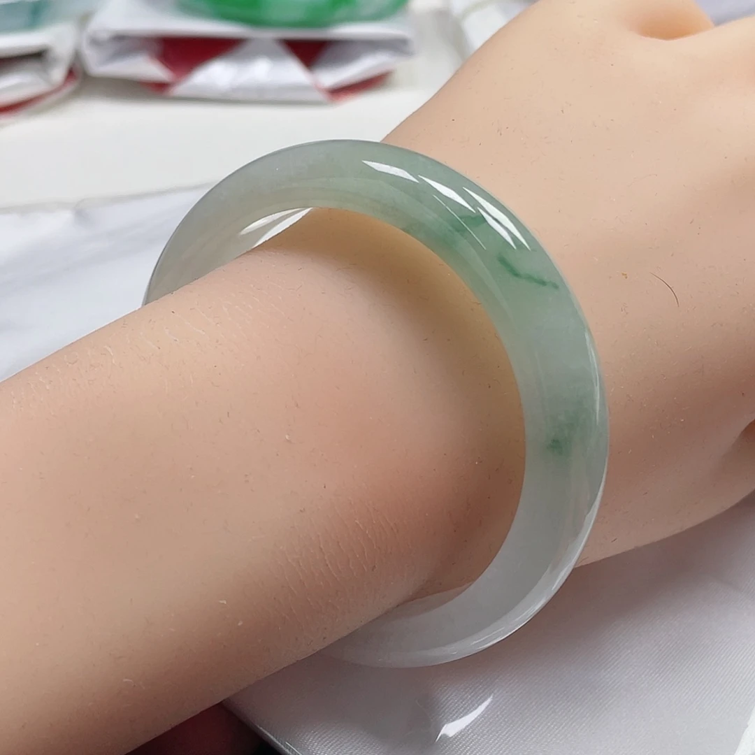 翡翠手镯未镶嵌缅甸翡翠手镯53圈