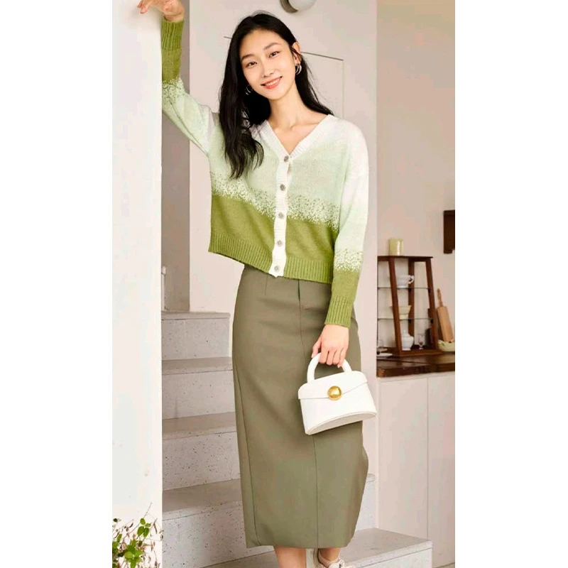 【TA】通勤风开叉百搭直筒半身裙2025春季新款撤柜女装