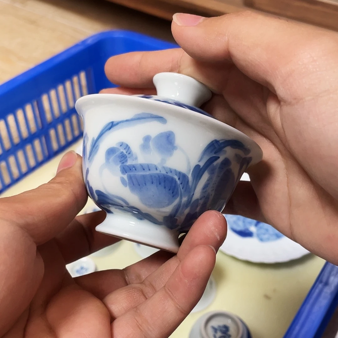 青花虞美人元宝盖碗