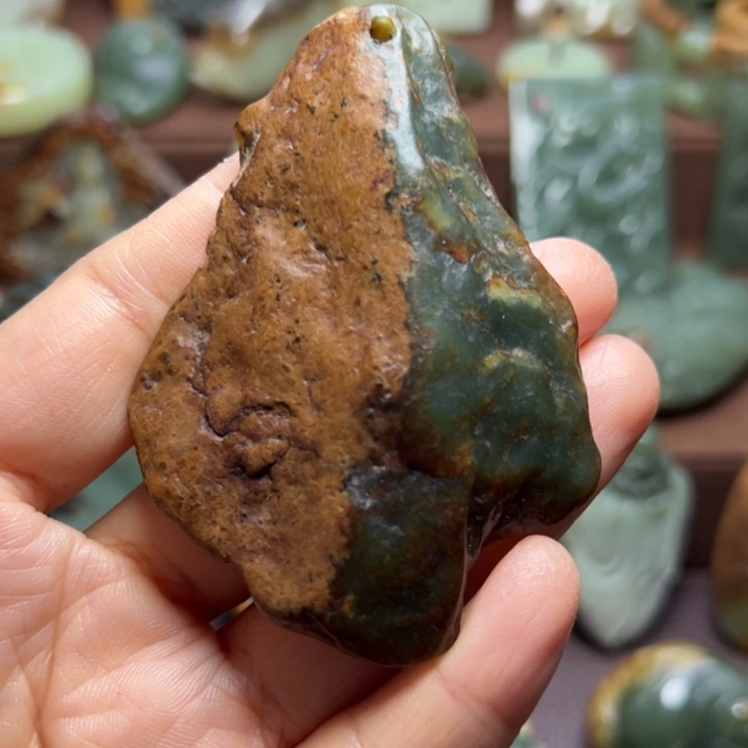 【闪购商品】岫岩河磨玉（透闪石质玉）未镶嵌颈饰专****e