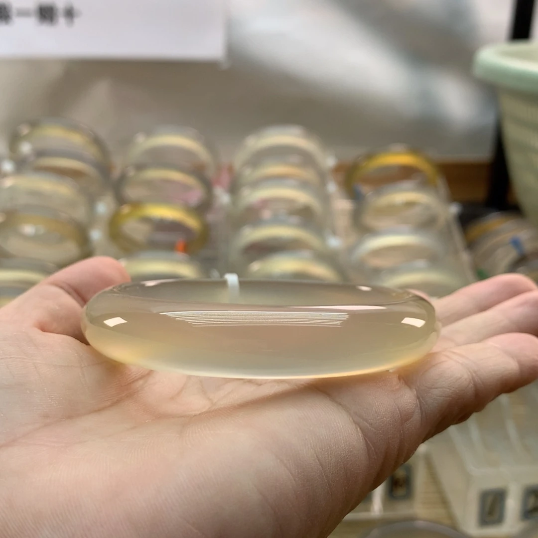 手镯玛瑙/玉髓未镶嵌