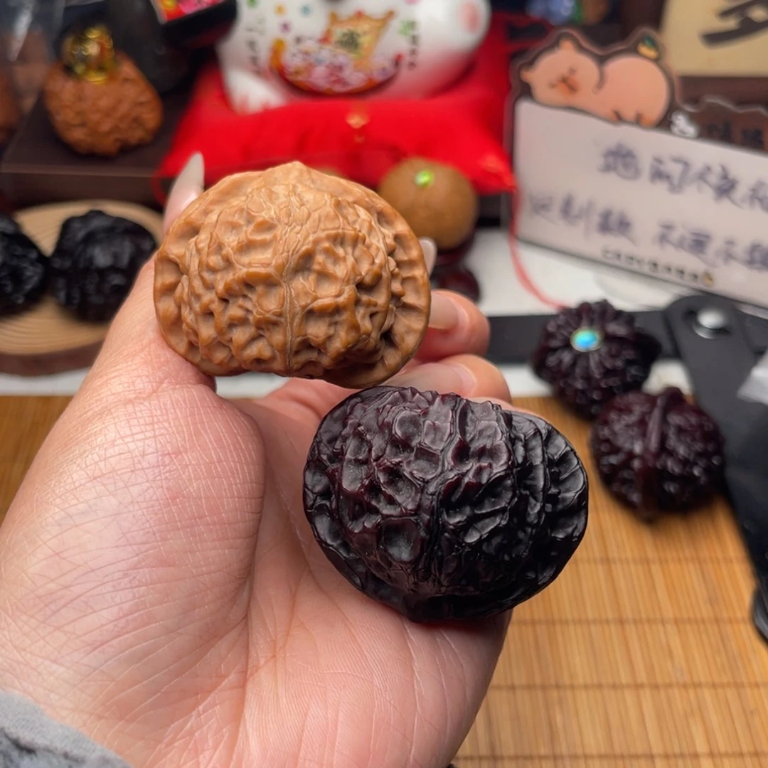 吊坠文玩核桃双色43宫灯