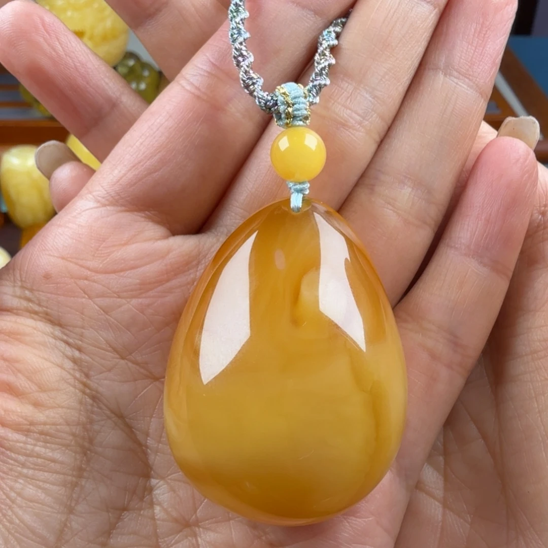 王***龙琥珀颈饰未镶嵌纯天然琥珀蜜蜡无优化