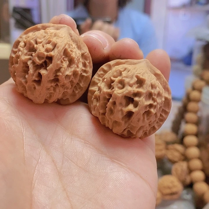 【闪购商品】文玩核桃把件37金锭元宝