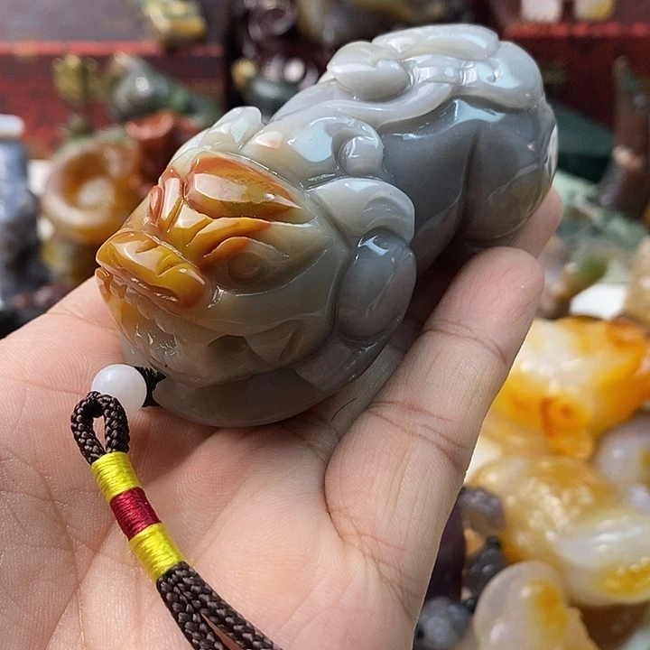 未镶嵌颈饰玛瑙/玉髓