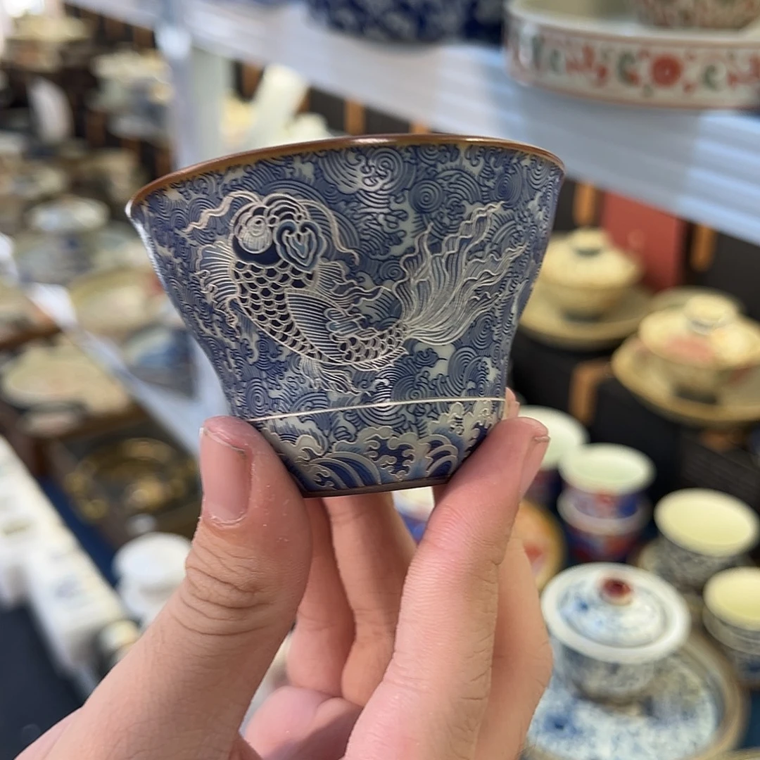 j***L盖碗很漂亮我很喜欢