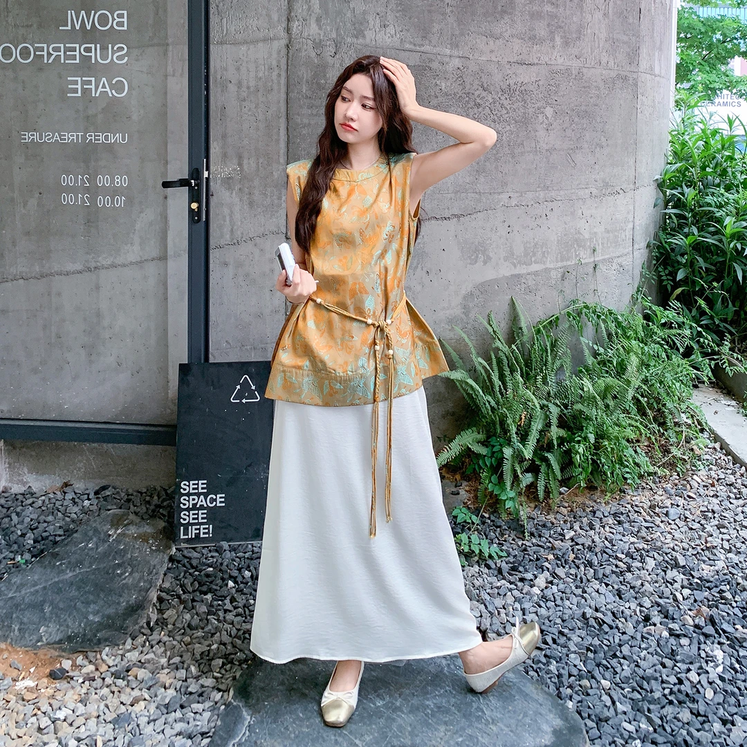 国风套装裙女夏季巨好看的气质无袖印染上衣温柔奶白半身裙两件套