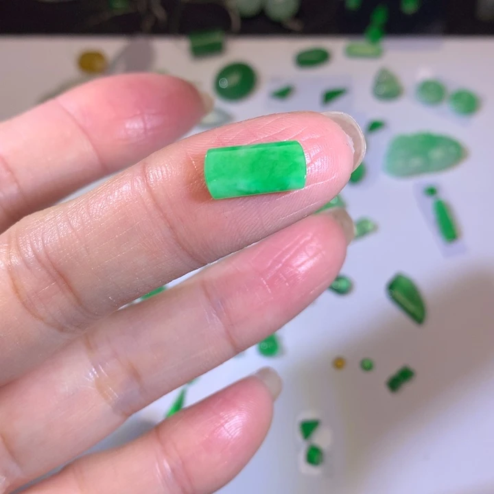 翡翠未镶嵌套链马安