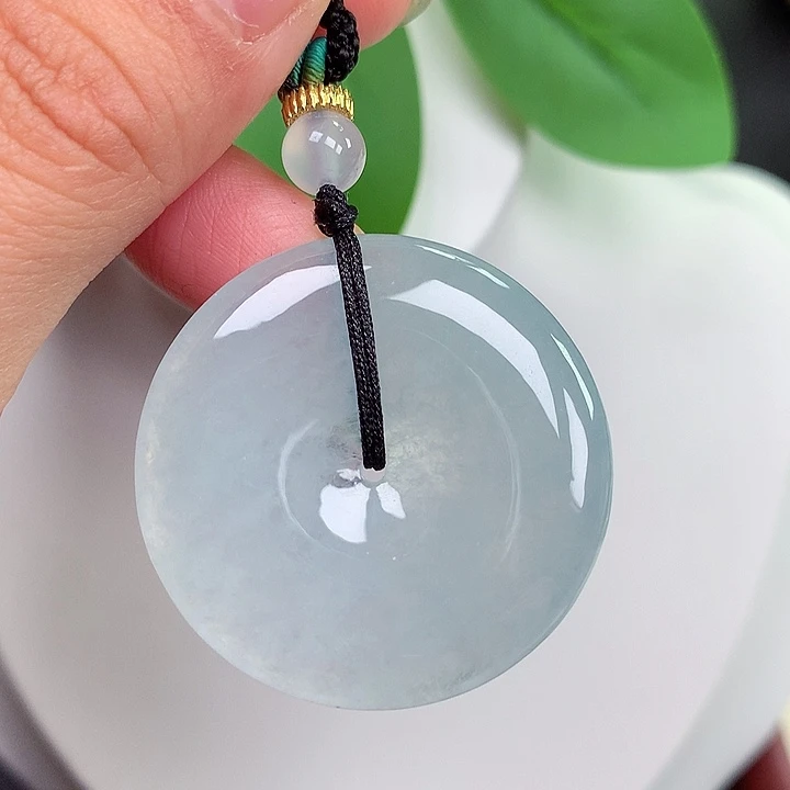 颈饰未镶嵌翡翠平安扣 35.4x5.2mm