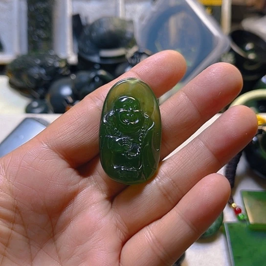 蛇纹石玉颈饰未镶嵌快**享