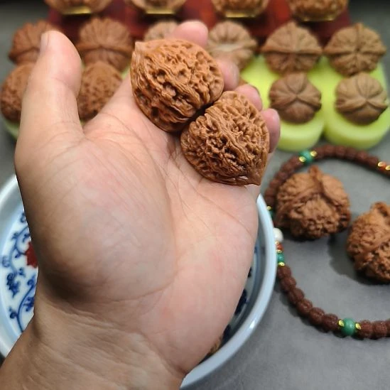 文玩核桃吊坠38天体