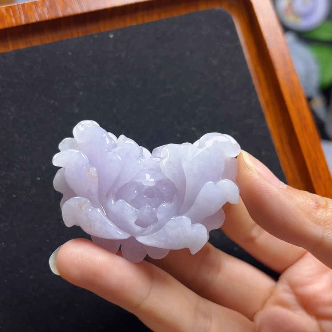 颈饰未镶嵌翡翠冰紫牡丹