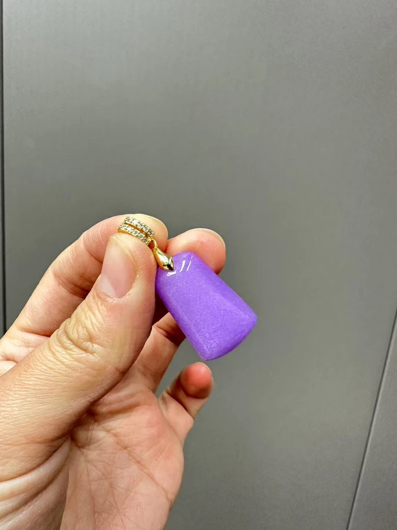 翡翠紫翡14k满钻梯形无事牌吊坠