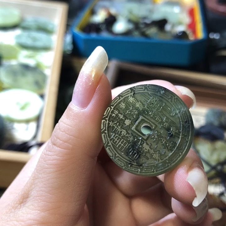 岫玉未镶嵌岫玉挂件