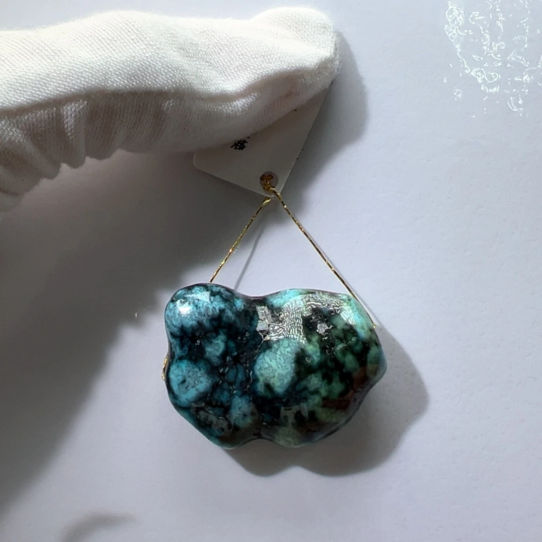 绿松石未镶嵌挂件