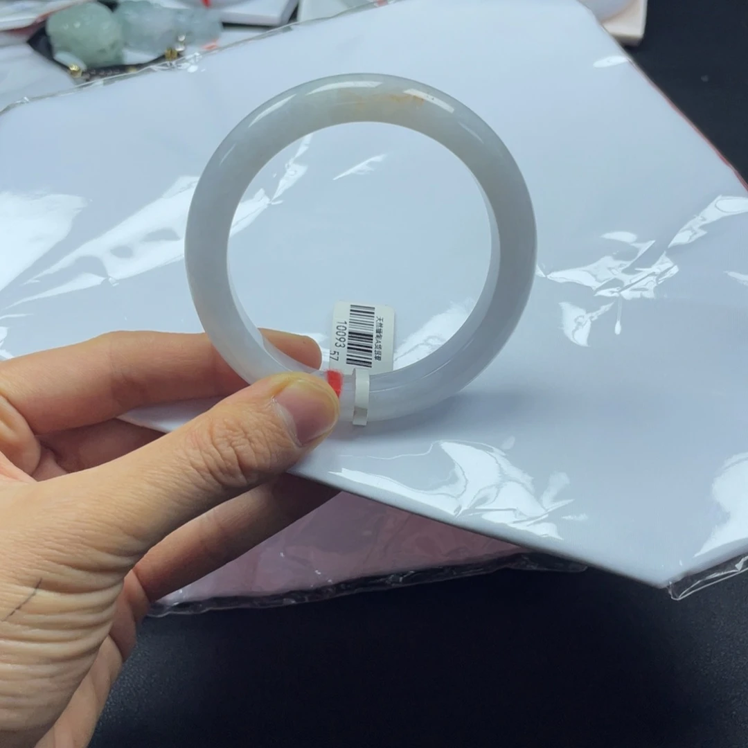 未镶嵌手镯翡翠天然翡翠手镯