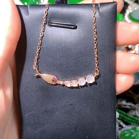 翡翠未镶嵌颈饰天然翡翠吊坠