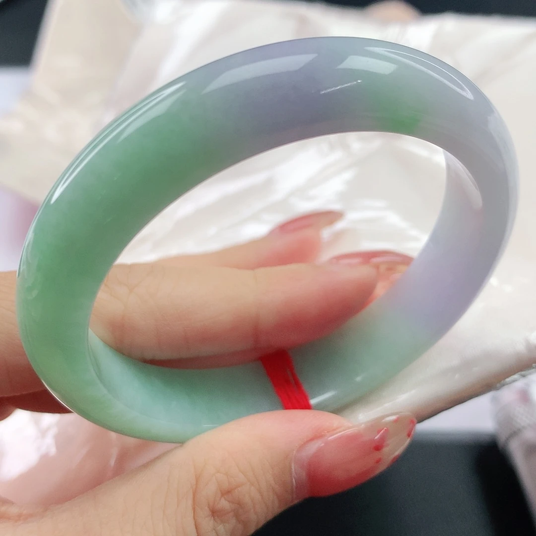 翡翠手镯未镶嵌，731