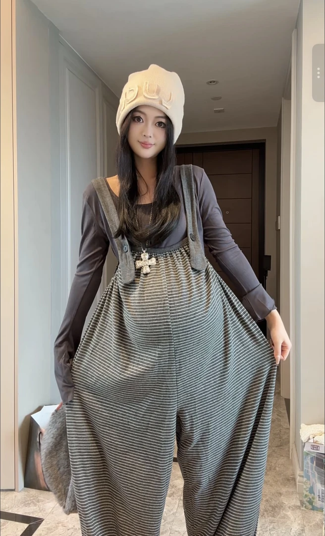 时尚孕妇高品质条纹休闲背带裤春秋季宽松慵懒阔腿设计感两件套