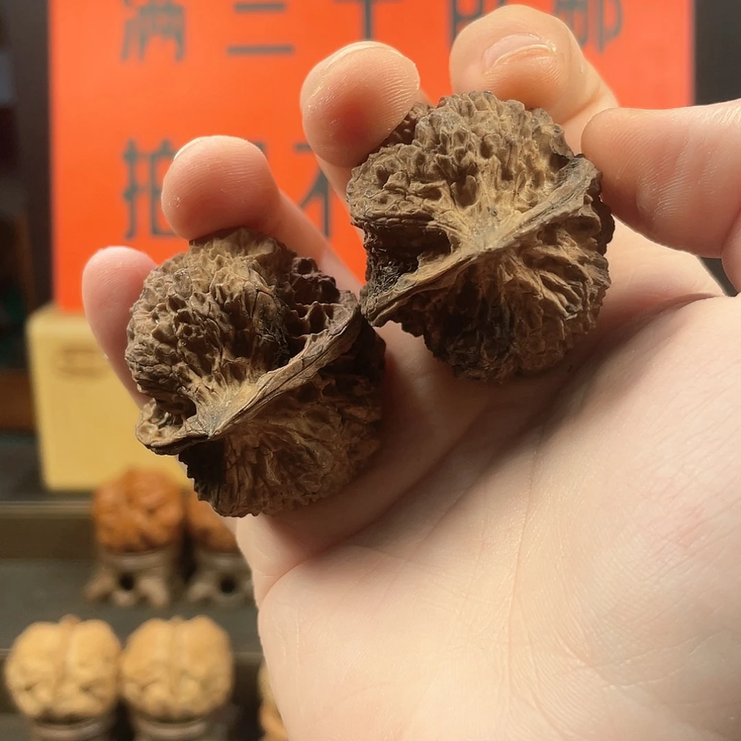 文玩核桃把件古树