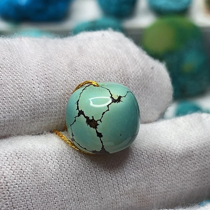 未镶嵌绿松石天然原矿 带武汉地大证书