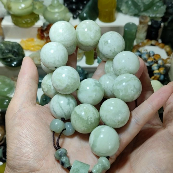 未镶嵌岫玉手持款式