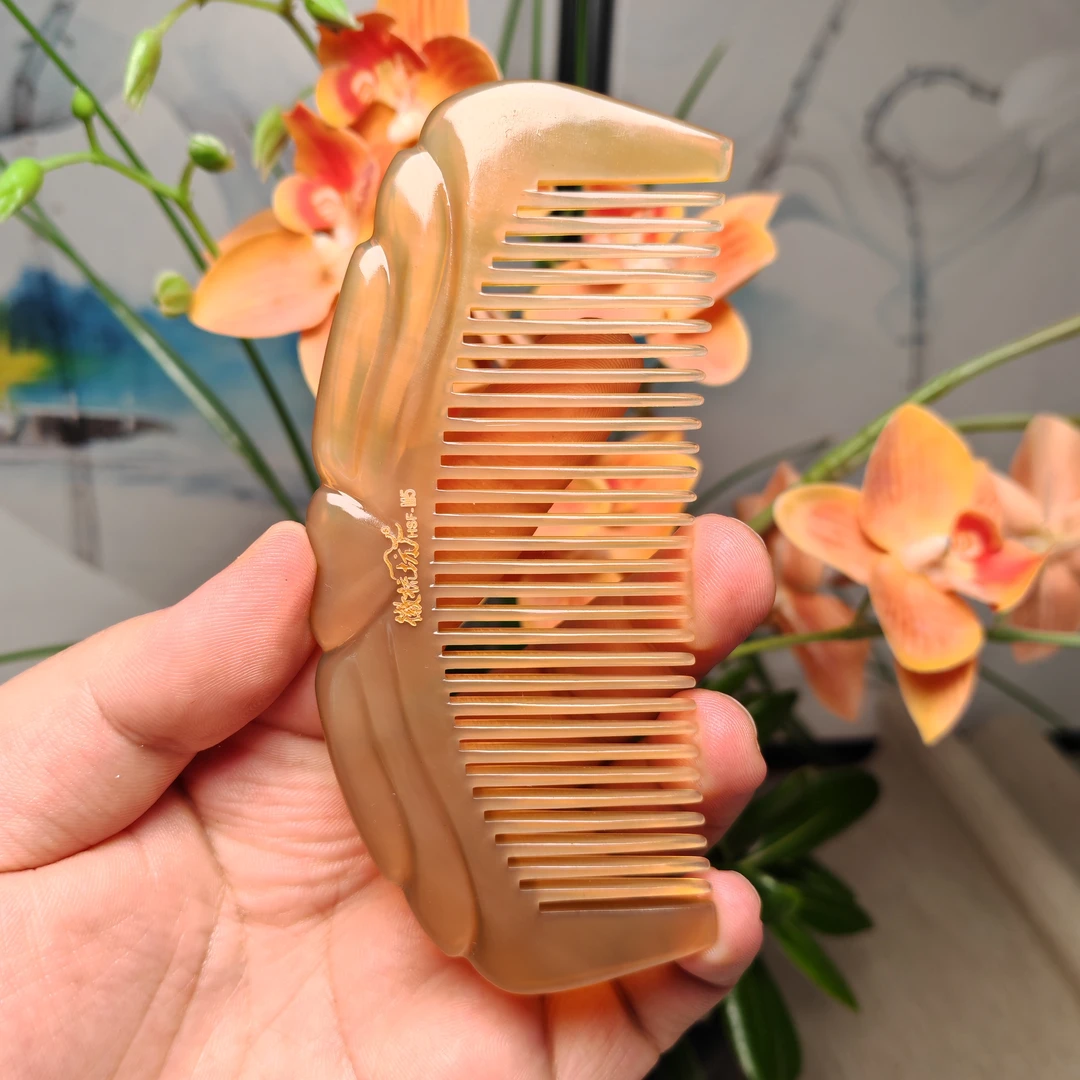 板娘专享 牦牛角特大号爱心按摩梳-251