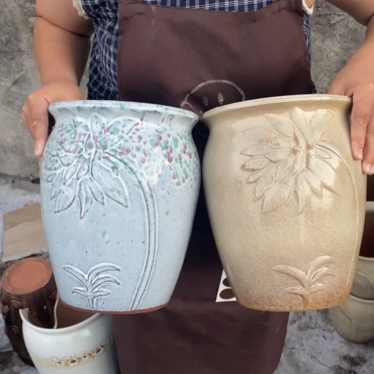 紫砂花盆口20高26瑕疵瑕疵