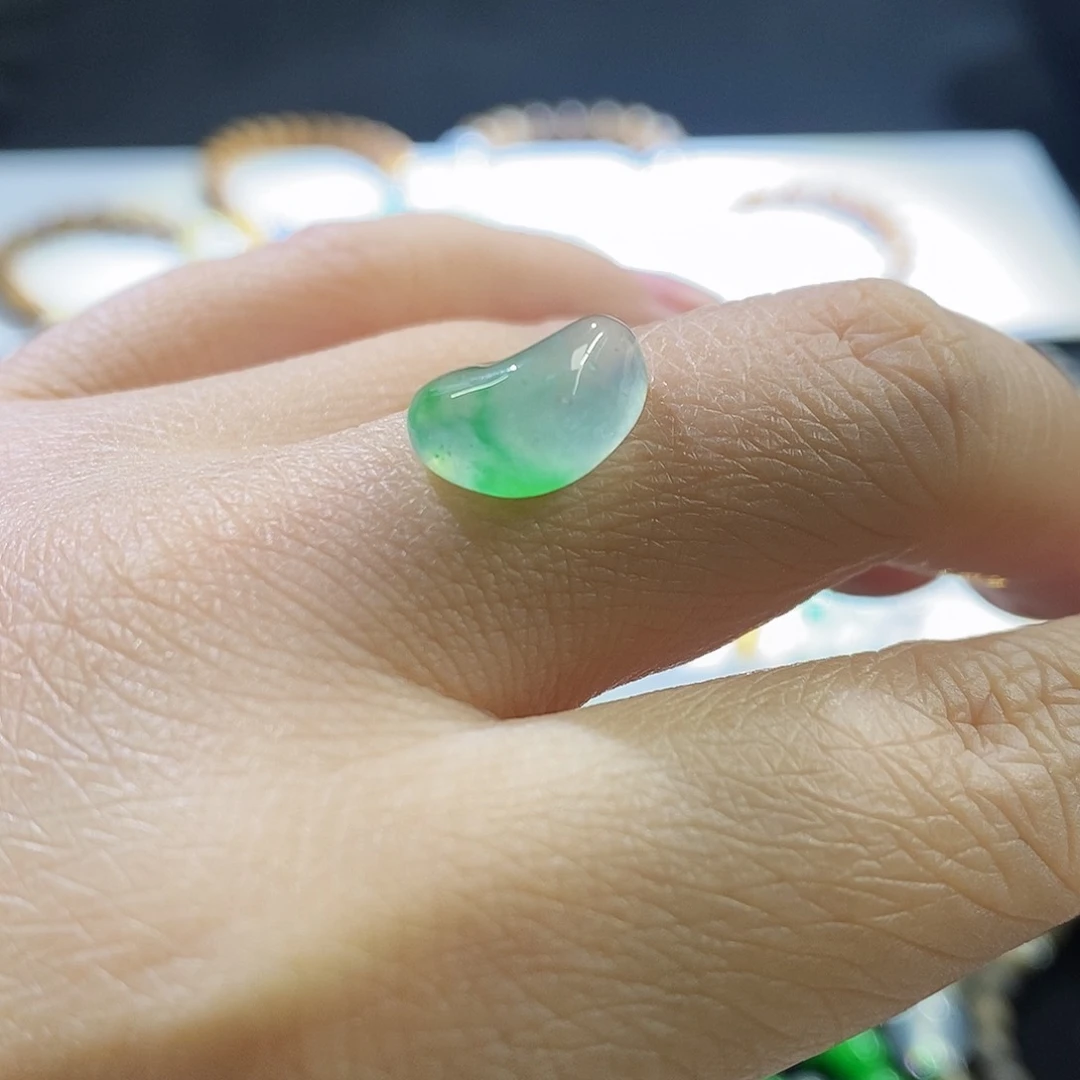 未镶嵌挂件翡翠随行