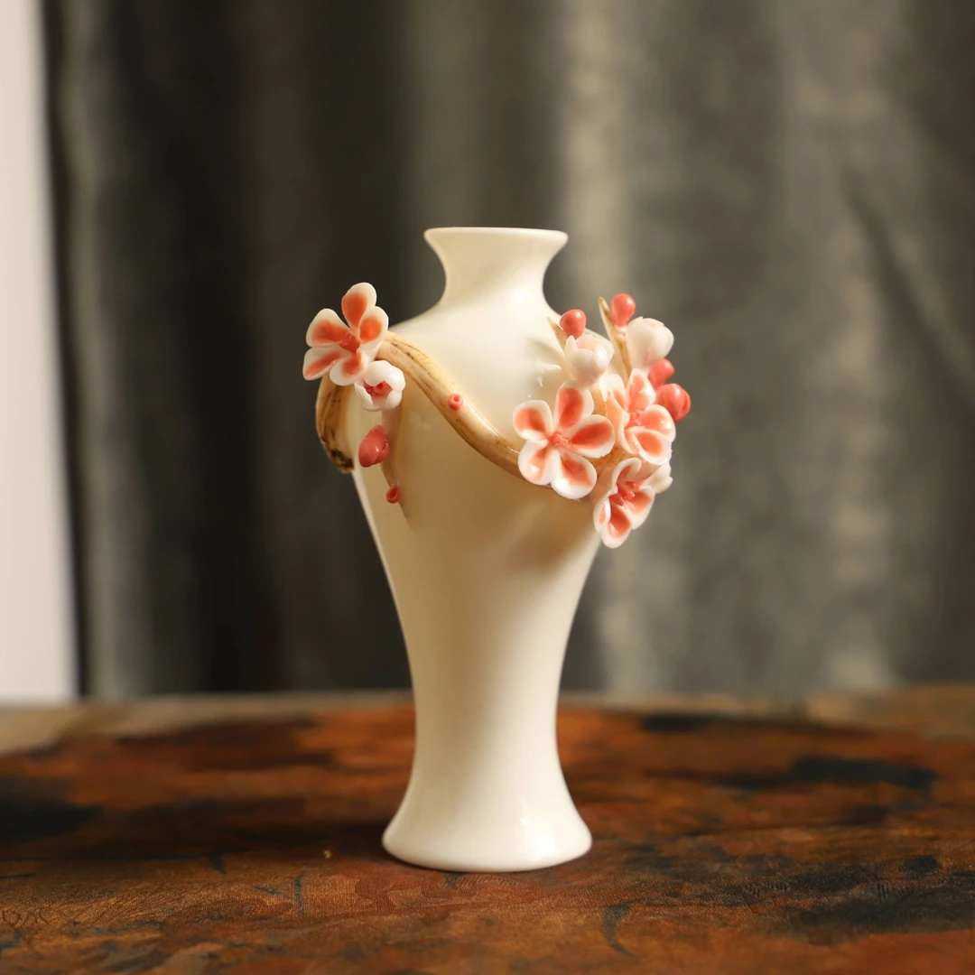 [非遗瓷花花器]手捏梅花美人瓶