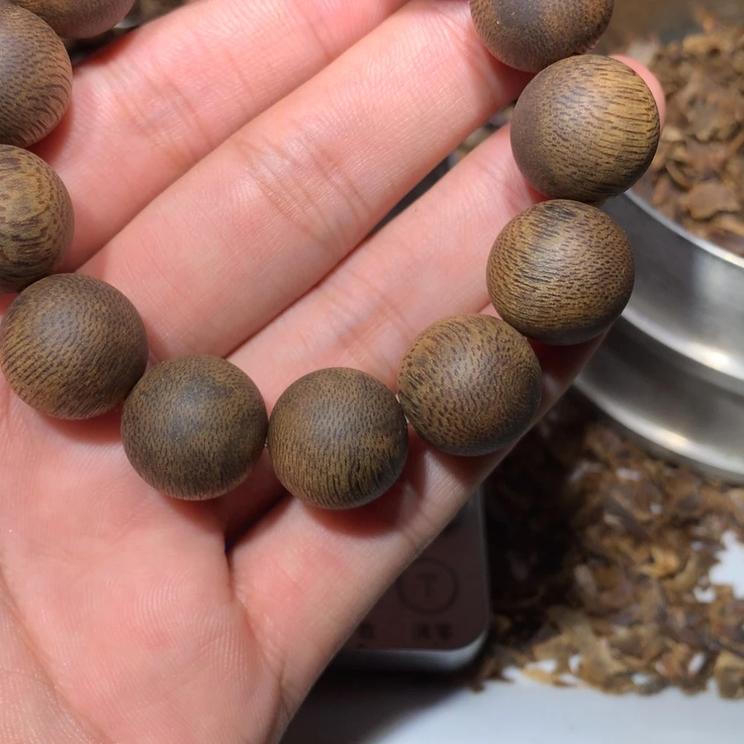 沉香沉香碎屑老*种植绿棋1.6，13颗