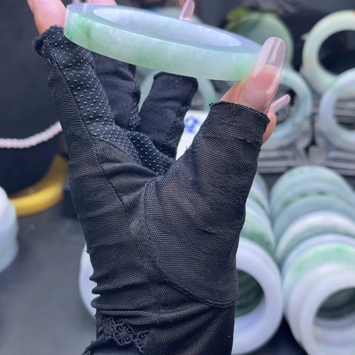 定制翡翠手镯未镶嵌